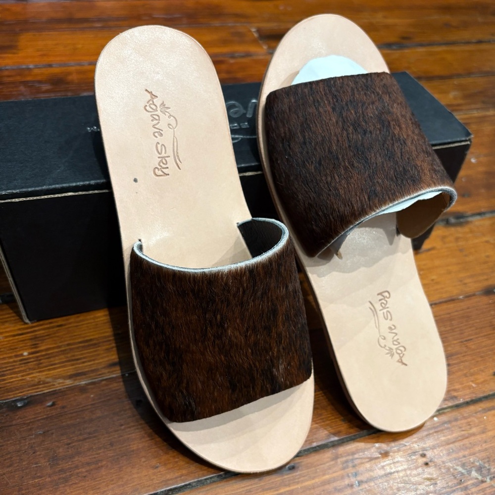 Western Cowhide Slides
